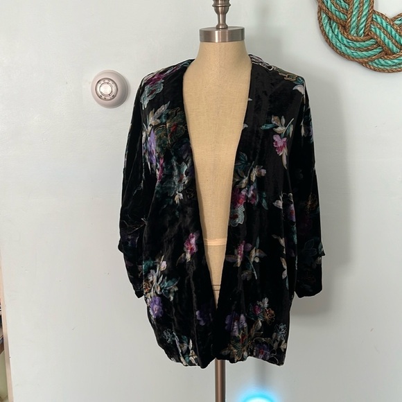 Loft Velvet Printed Kimono Style Jacket size M/L - Picture 2 of 8